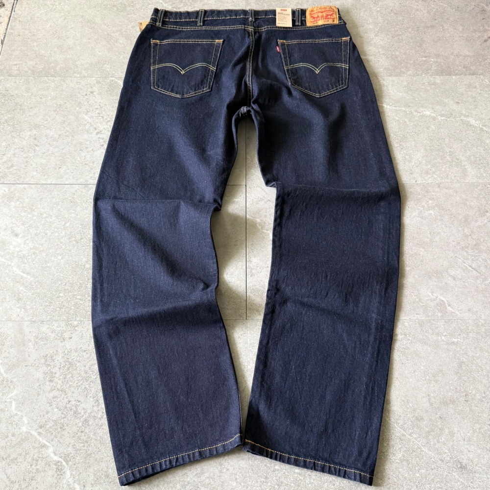 Levi's 505 Regular Fit Straight Leg Jeans 38 x 32 NWT - Picture 3 of 5